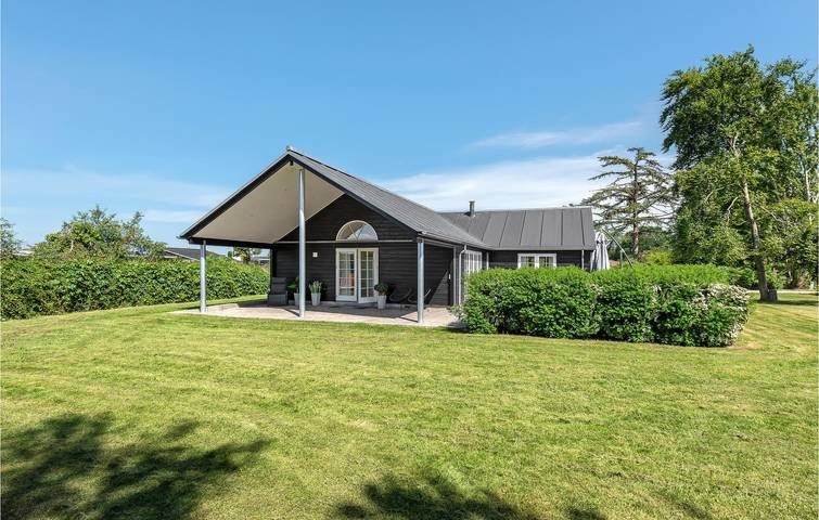 Ferienhaus für 8 Personen, mit Terrasse und Garten sowie Sauna in Juelsminde - 2