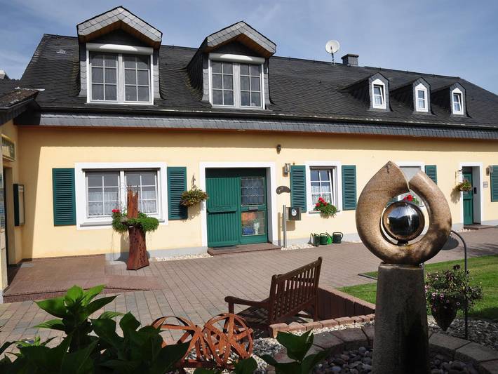 Hotel für 2 Personen, mit Garten und Seeblick sowie Terrasse im Hunsrück - 4