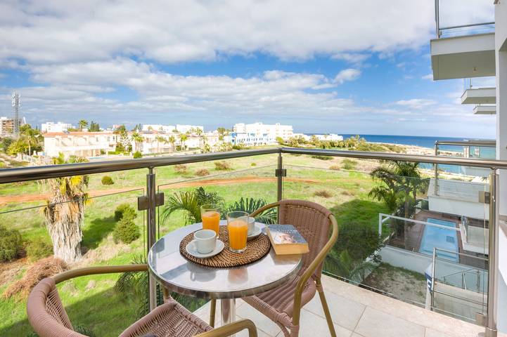 Apartamento de vacaciones para 4 personas, con balcón y piscina - 1