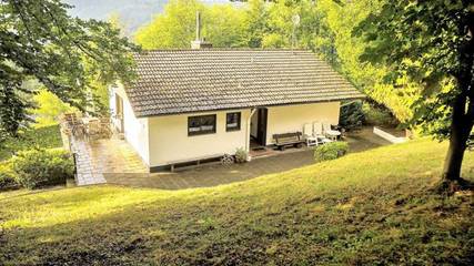 Ferienhaus für 6 Personen, mit Garten im Nationalpark Eifel