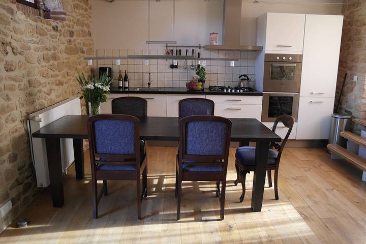 Gîte pour 4 personnes, avec piscine à Montignac - 2