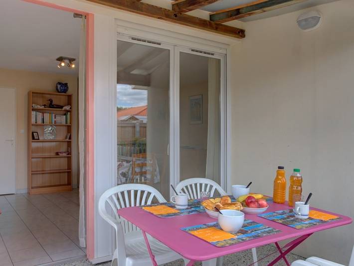 Gîte pour 2 personnes, avec terrasse dans Biscarrosse (bourg) - 2