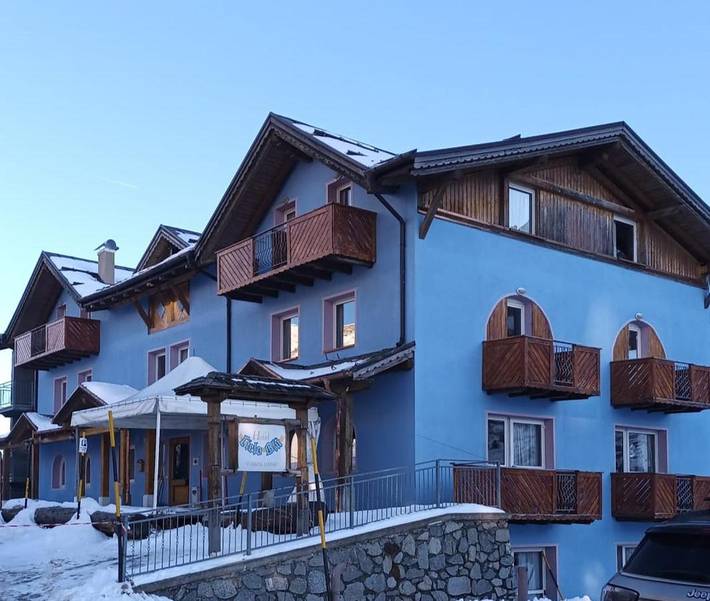 Hôtel, avec Terrasse dans Passo Del Tonale - 3