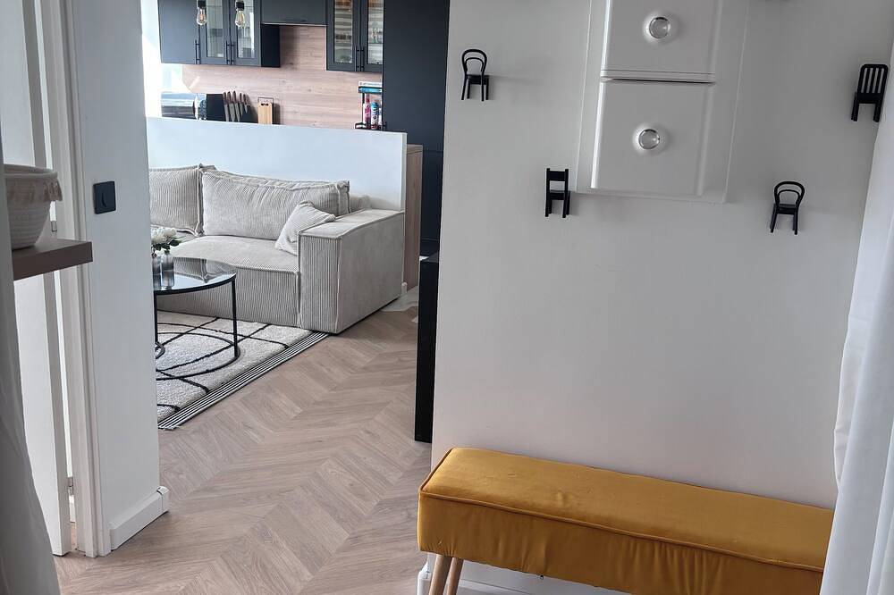 Entire apartment, Appartement T2 48m2 en Résidence Privée Avec Magnifique vue sur la Forêt in Maurepas, Yvelines