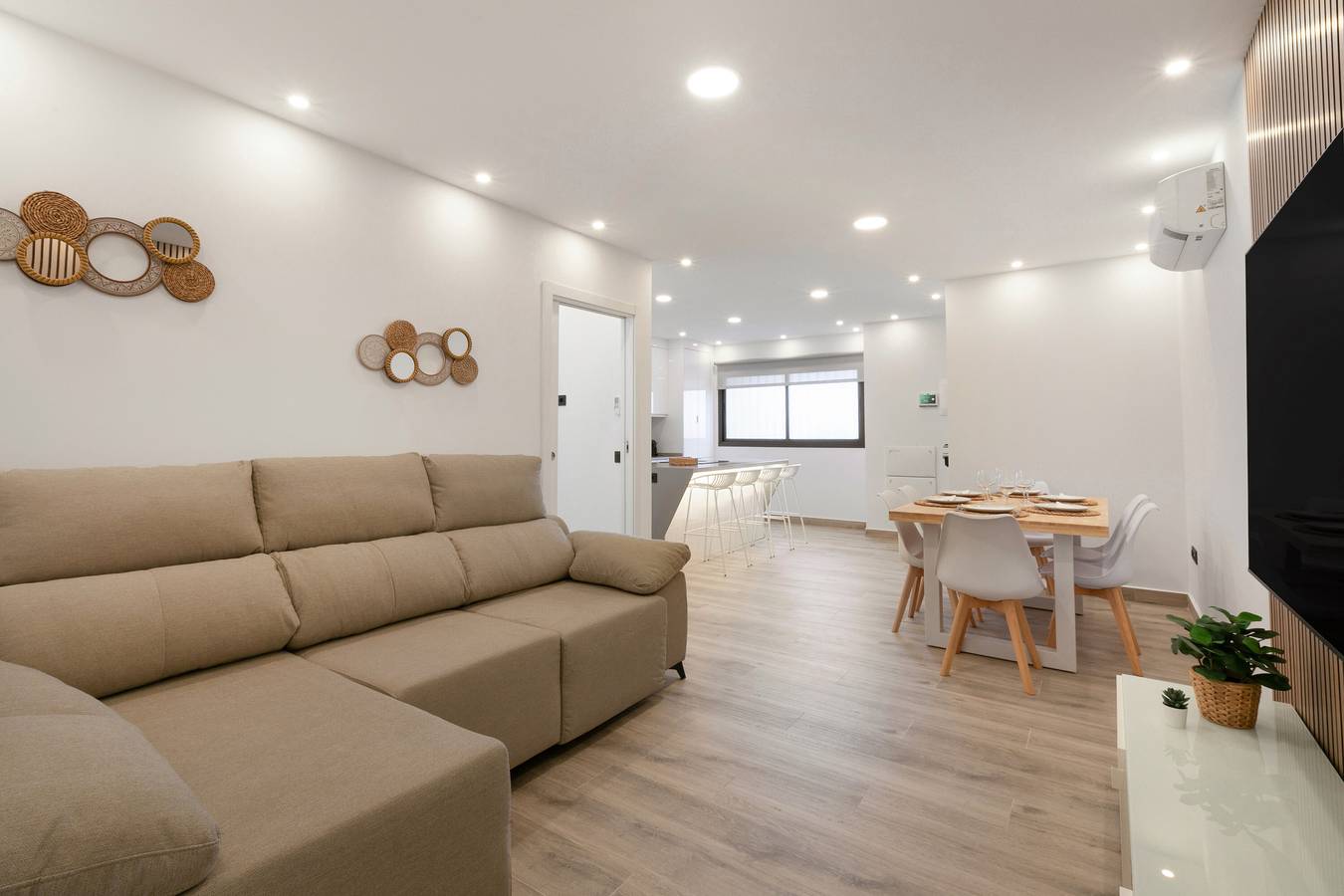 Apartamento entero, Vacaciones 'Avenida Marítima' con vistas al mar, Wi-Fi y aire acondicionado in Punta Larga, Candelaria