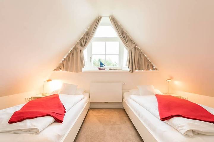 Ganze Wohnung, Komfortable Ferienwohnung mit Balkon und moderner Ausstattung in Westerland in Westerland, Sylt (Gemeinde)