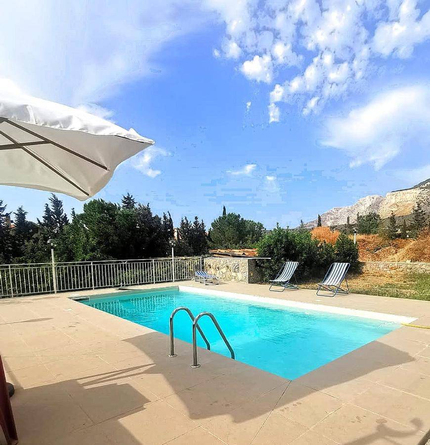 Double Room with Private Bathroom in Carini, Provincia di Palermo