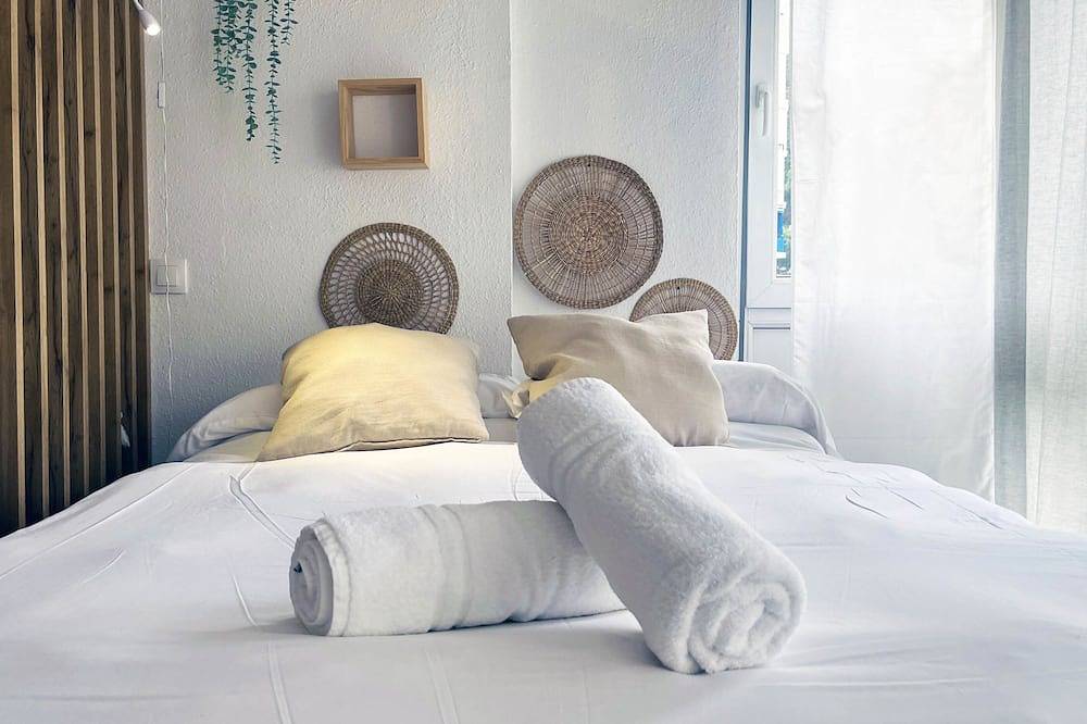 Entire apartment, Mshome Mediterranean Charm in La Cala del Moral, Rincón de la Victoria