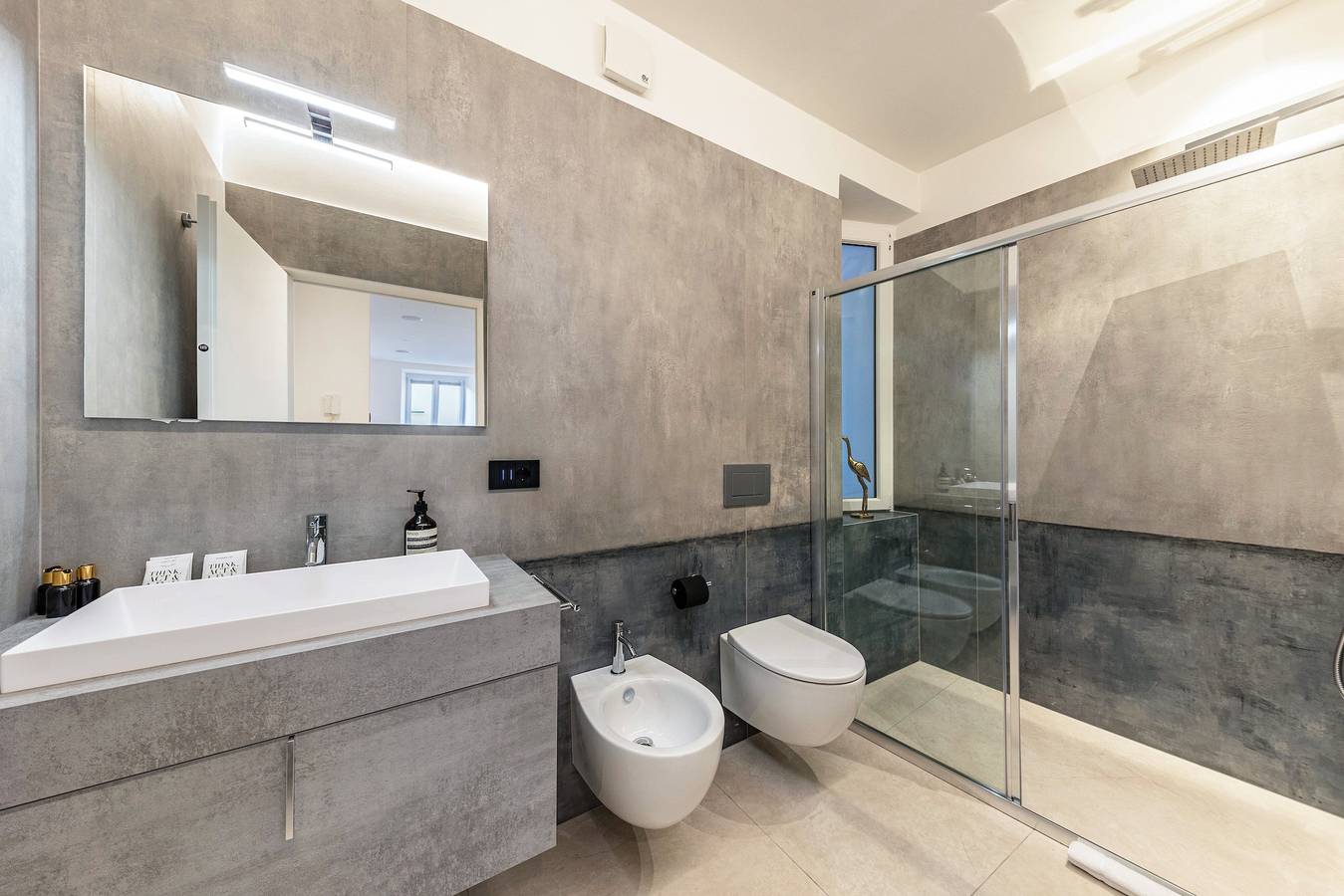 Studio entier, Appartement 'App 203 Palazzo Cavour' avec vue sur la montagne, Wi-Fi et climatisation in Centro-Piani-Rencio, Bolzano