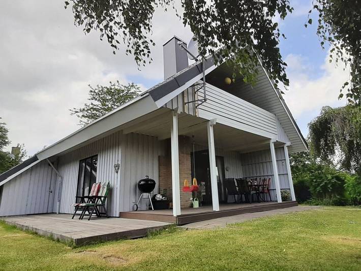 Ferienhaus für 6 Personen, mit Garten und Balkon in Ulsnis