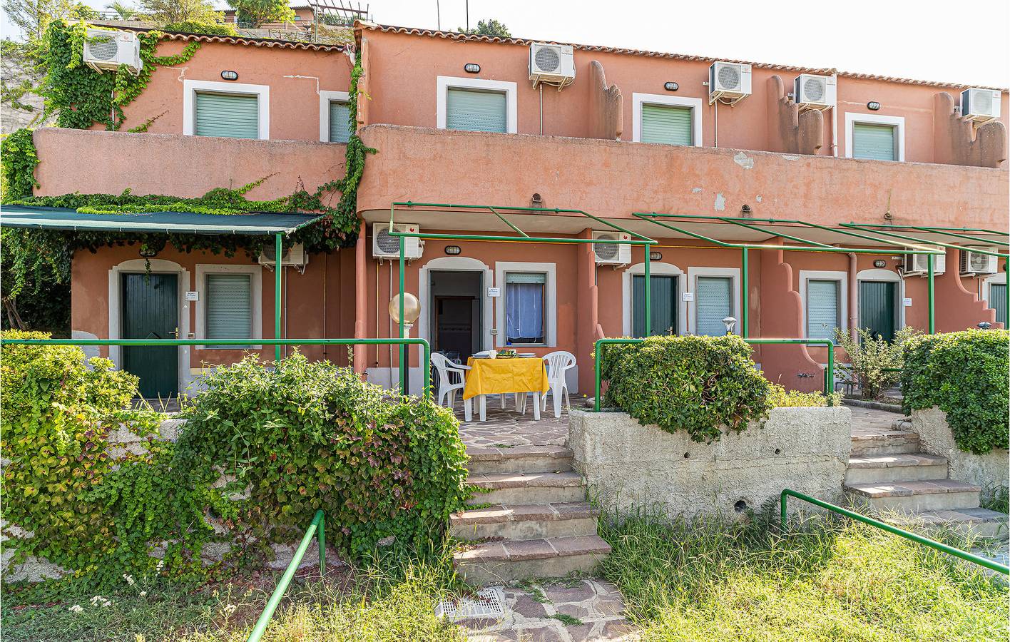 Appartement de vacances entier, Appartement au bord de la piscine près de la plage - 4 personnes in Cilento