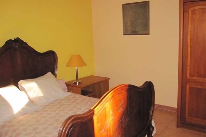 Location de vacances pour 7 personnes, avec terrasse et jardin dans Sabres - 3