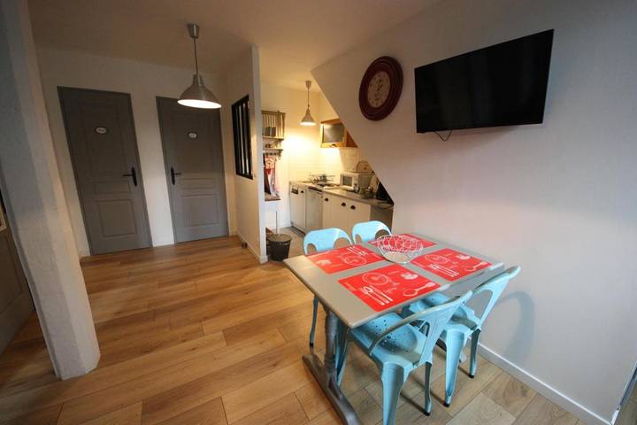 Location de vacances pour 4 personnes, avec jardin ainsi que vue et terrasse à Bohal - 2