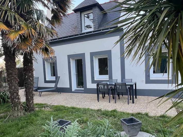 Location de vacances pour 6 personnes, avec terrasse et jardin à Bangor