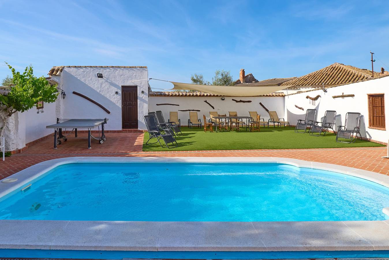 Ampio Cortijo a Lucena, Andalusia – 6 Camere con Vista Montagna in Lucena, Sierras Subbéticas