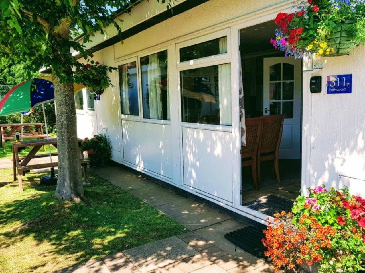 Driftwood Chalet in Dawlish Warren, Dawlish