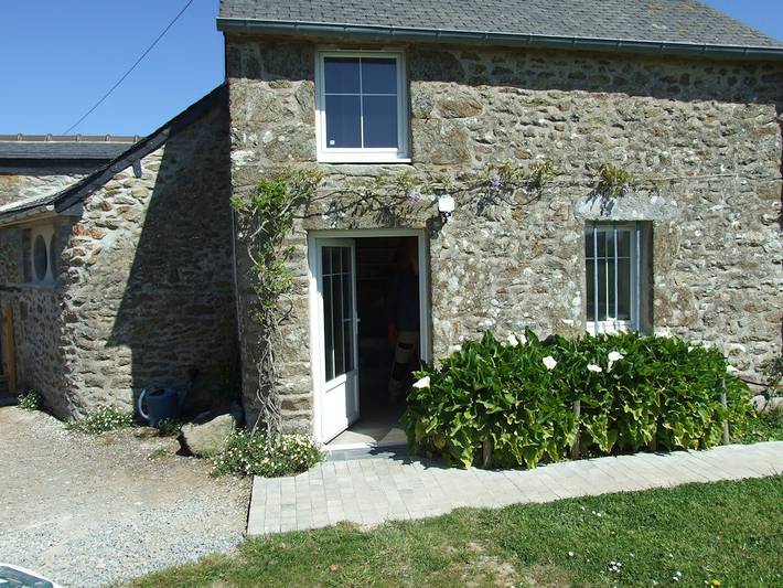 Gîte pour 4 personnes, avec terrasse et jardin