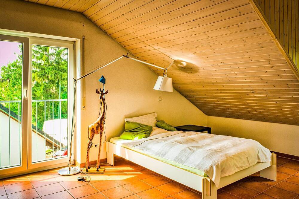 Panoramahaus & Pool in Weil am Rhein, Südschwarzwald