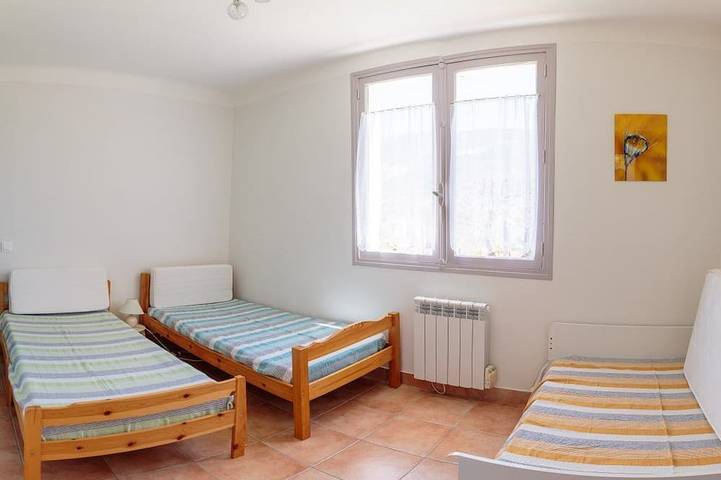 Location de vacances pour 8 personnes, avec jardin, animaux acceptés dans Lac de Castillon - 3