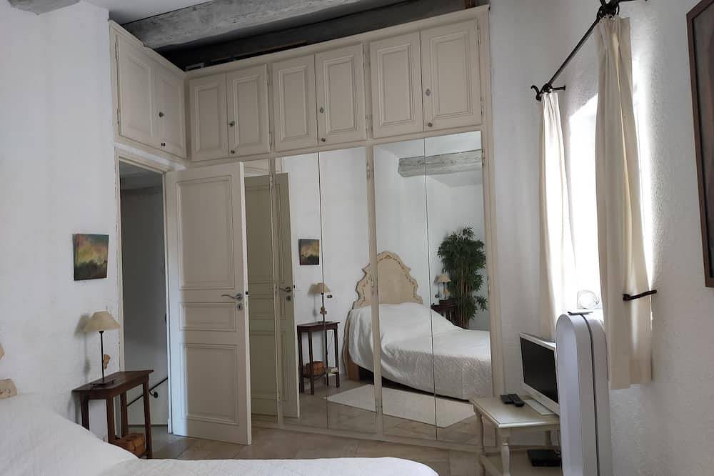 Selten im Herzen von Saint Tropez ein Dorfhaus in Saint-Tropez, Mittelmeerküste (Frankreich)