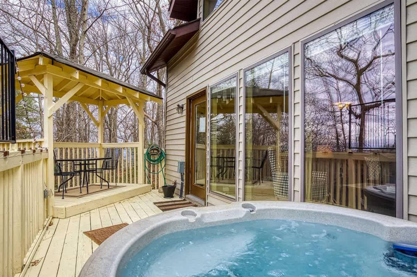 Bearly Makin It Chalet by Beyond Expectations in Gatlinburg, Comté de Sevier
