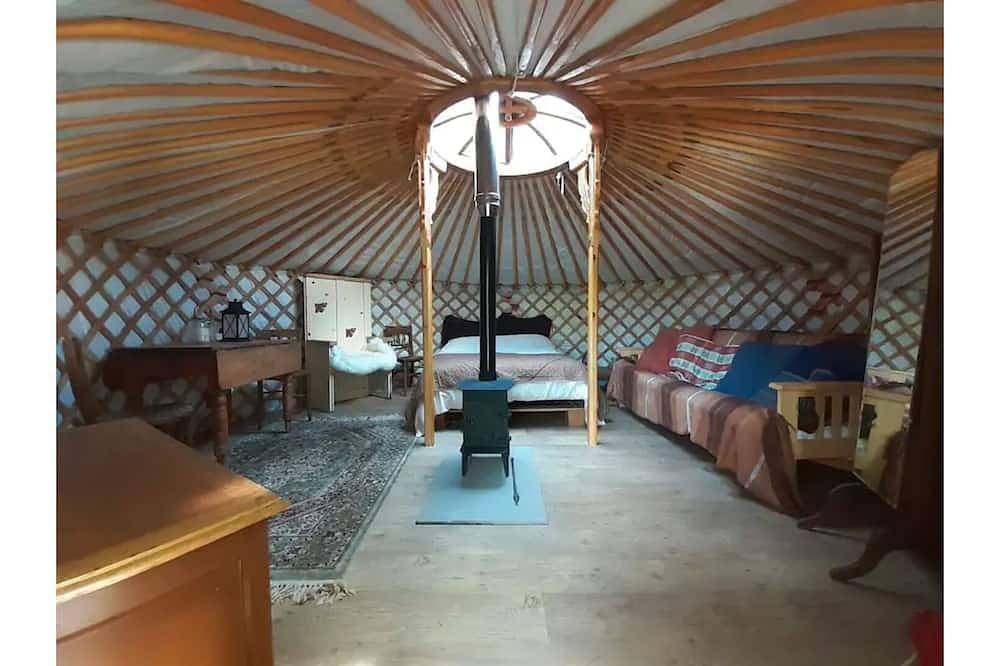 Secluded & Cosy Yurt in the Forest of Dean in Gloucestershire