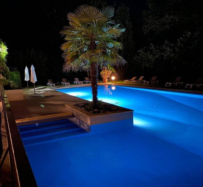 Hôtel pour 2 personnes, avec sauna et jardin ainsi que jacuzzi et piscine, animaux acceptés