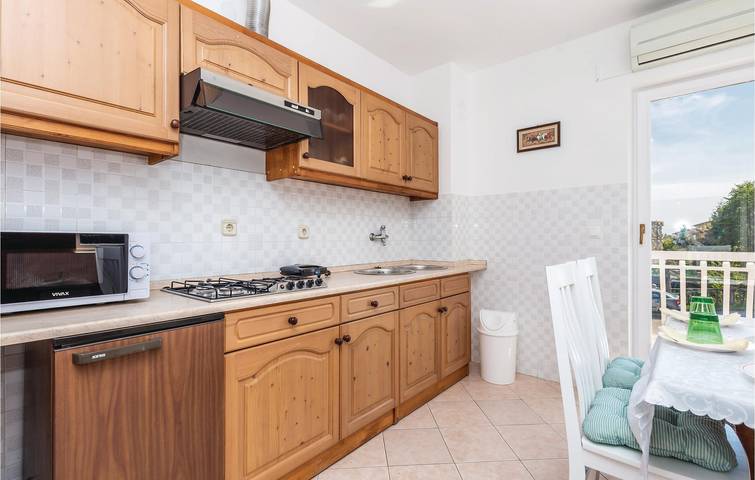 Ferienwohnung für 2 Personen, mit Terrasse und Pool in Opatija Riviera - 4