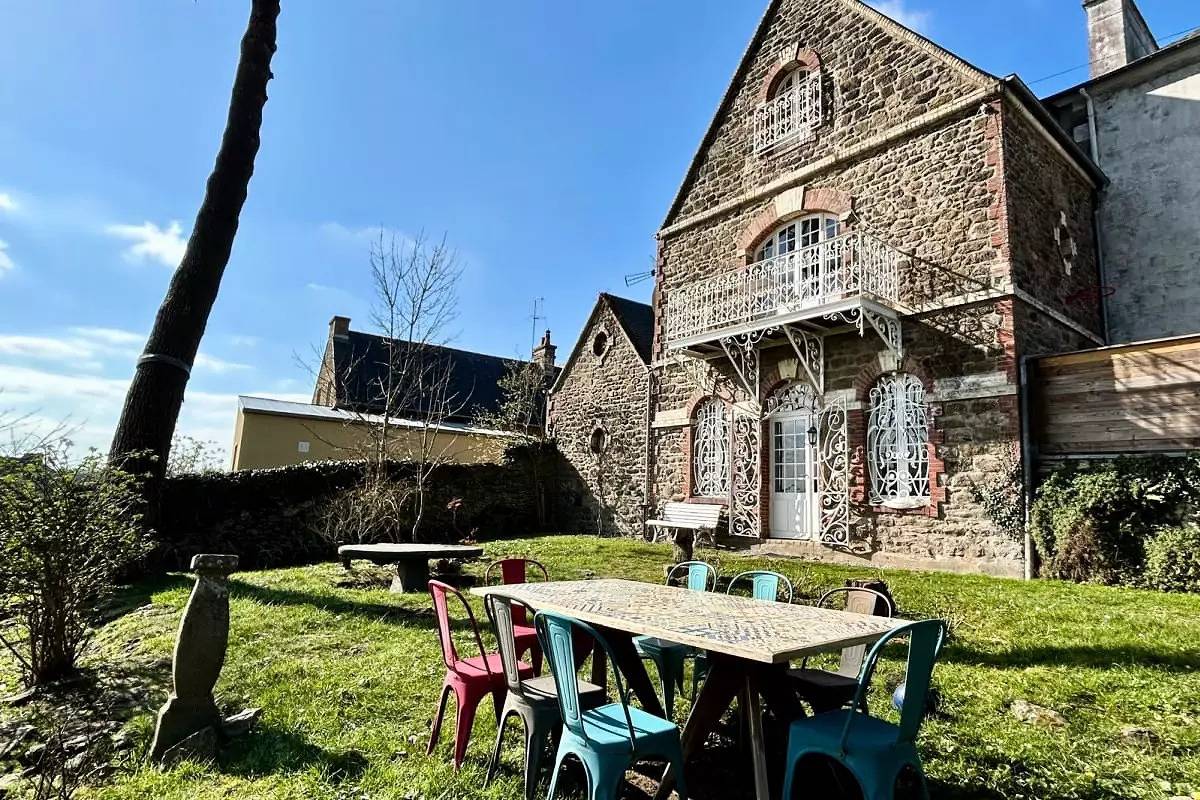 Houses & Villas for 9 Persons in La Richardais, Saint-Malo region