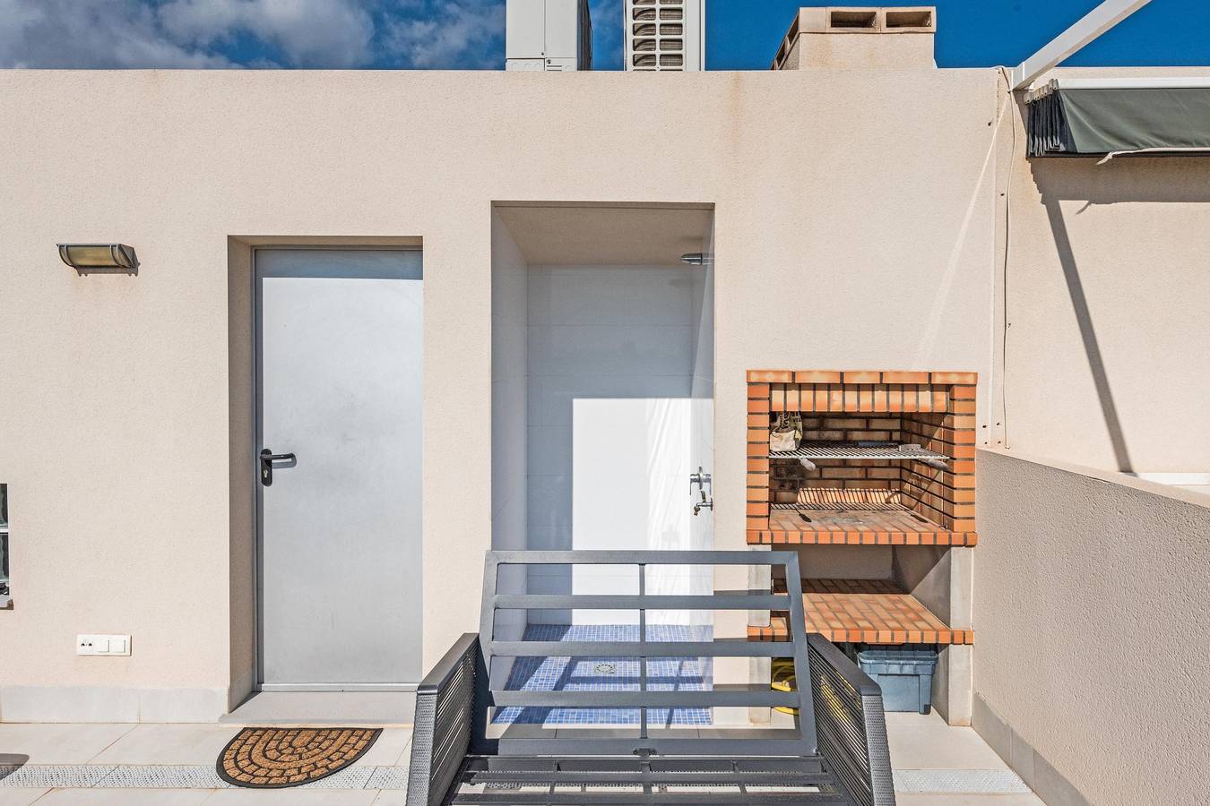 Holiday Home "Townhouse Kristiansen" with Pool, Garden & Terrace in Las Calas, Torrevieja