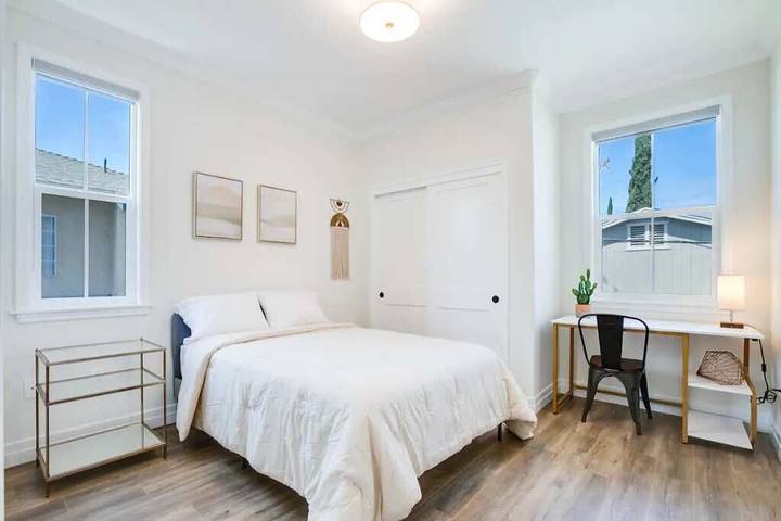 Vacation rental for 6 people, with balcony and yard in Pasadena