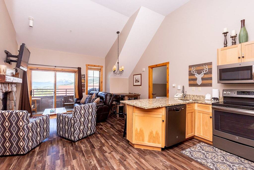 Ganze Wohnung, ** Neues Angebot ** Penthouse mit Kingsize-Bett, Premium-Bettwäsche, aktualisierte Küche in Arapahoe Basin