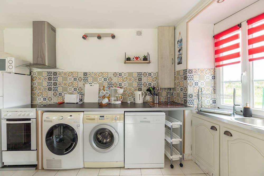 Holiday Home near Grandcamp-Maisy Beach in Saint-Benoît-de-l'Aure, Bayeux region