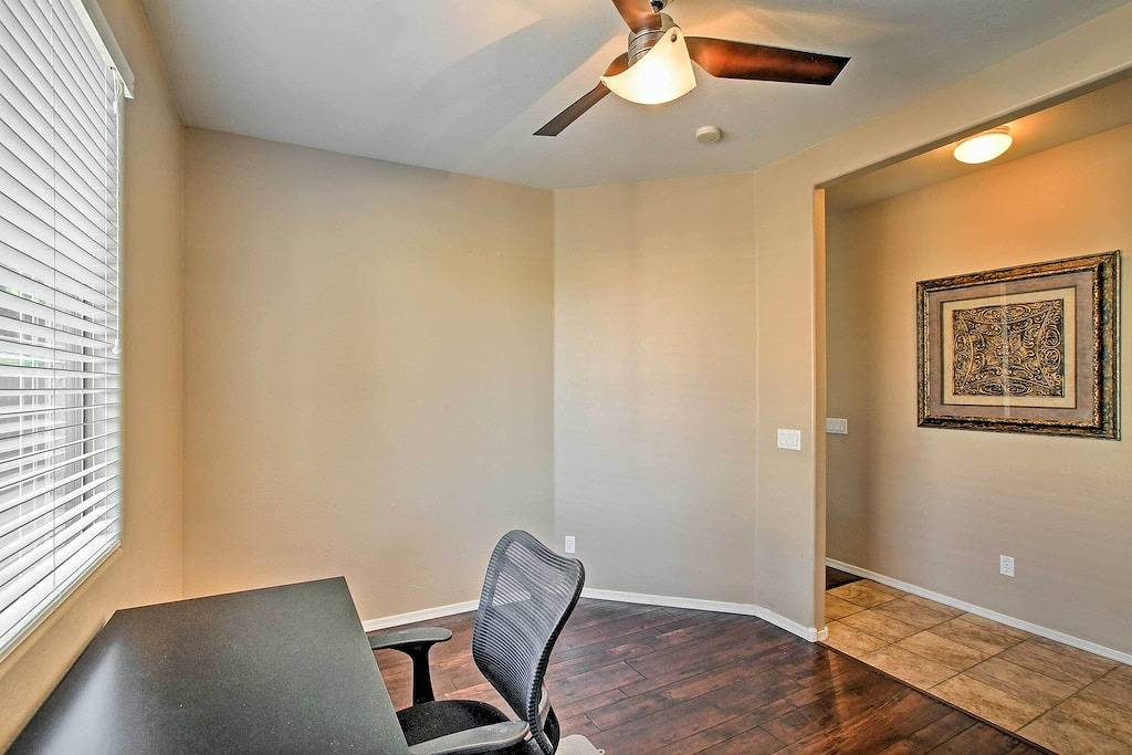 Geräumiges Gilbert Family Home w / Yard - hundefreundlich in Gilbert, Maricopa County