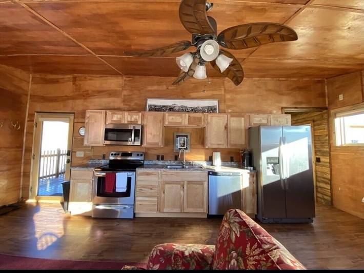 Location de vacances pour 4 personnes, avec terrasse, animaux acceptés à Wapiti - 2