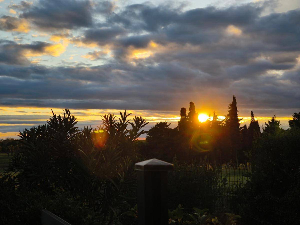 Appartement entier, Apartment with Garden View in Mazirat, Région de Montluçon