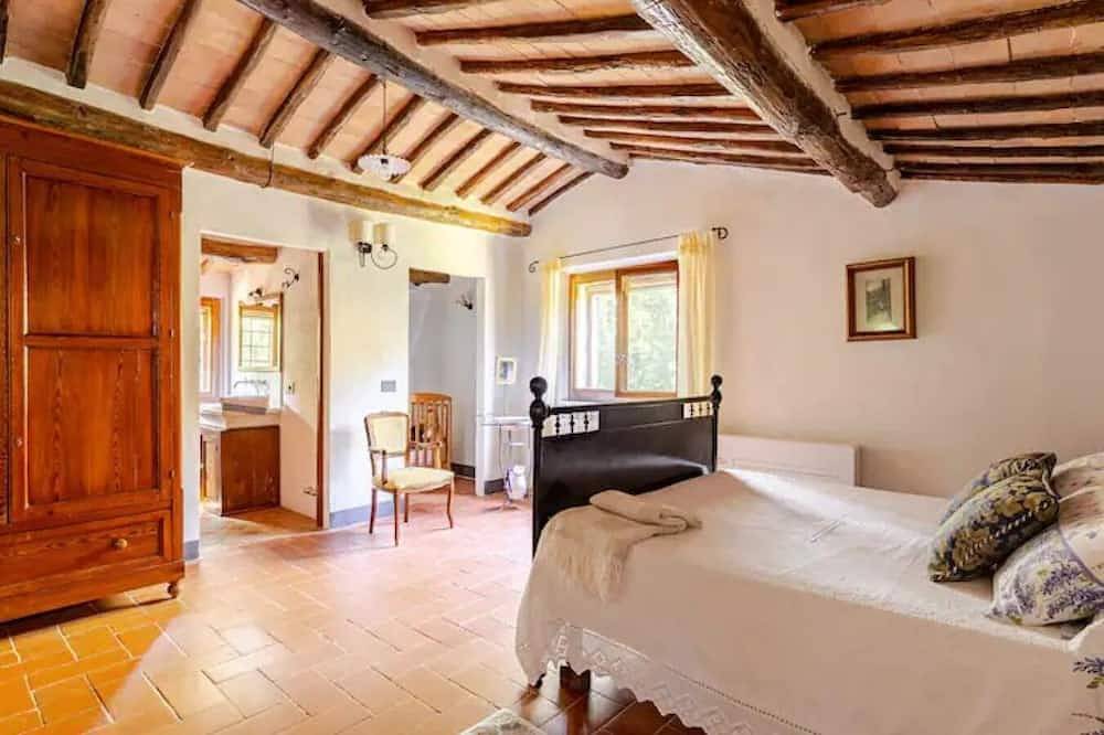 Gehele Luxe Toscaanse Boerderij 3 app. Zwembad+Buitenkeuken Jacuzzi Ac Wifi 20P in Sovicille, Provincie Siena