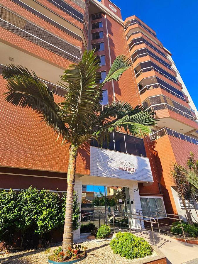 Casas e apartamentos de temporada para 2 pessoas, com terraço e vista, com animais de estimação em Navegantes