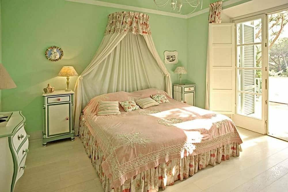 Villa en Marina Di Bibbona con 6 habitaciones, capacidad 12 in Marina di Bibbona, Costa Etrusca