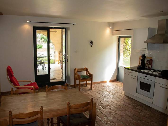 Location de vacances pour 5 personnes, avec piscine et jardin à Berrias-et-Casteljau - 3