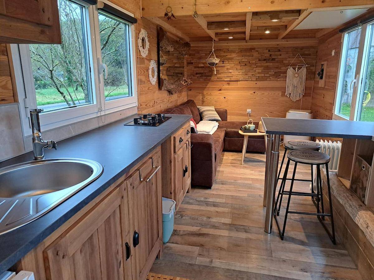 Appartement entier, One-Bedroom Apartment in Les Rosiers-sur-Loire, Vallée de la Loire