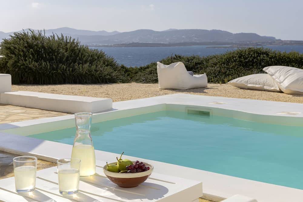 Private pool, Breathtaking Panoramic View to the Sea & Sunset in Paros
