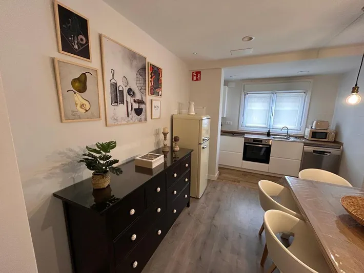 Apartamento de vacaciones para 6 personas, con terraza y vistas - 1