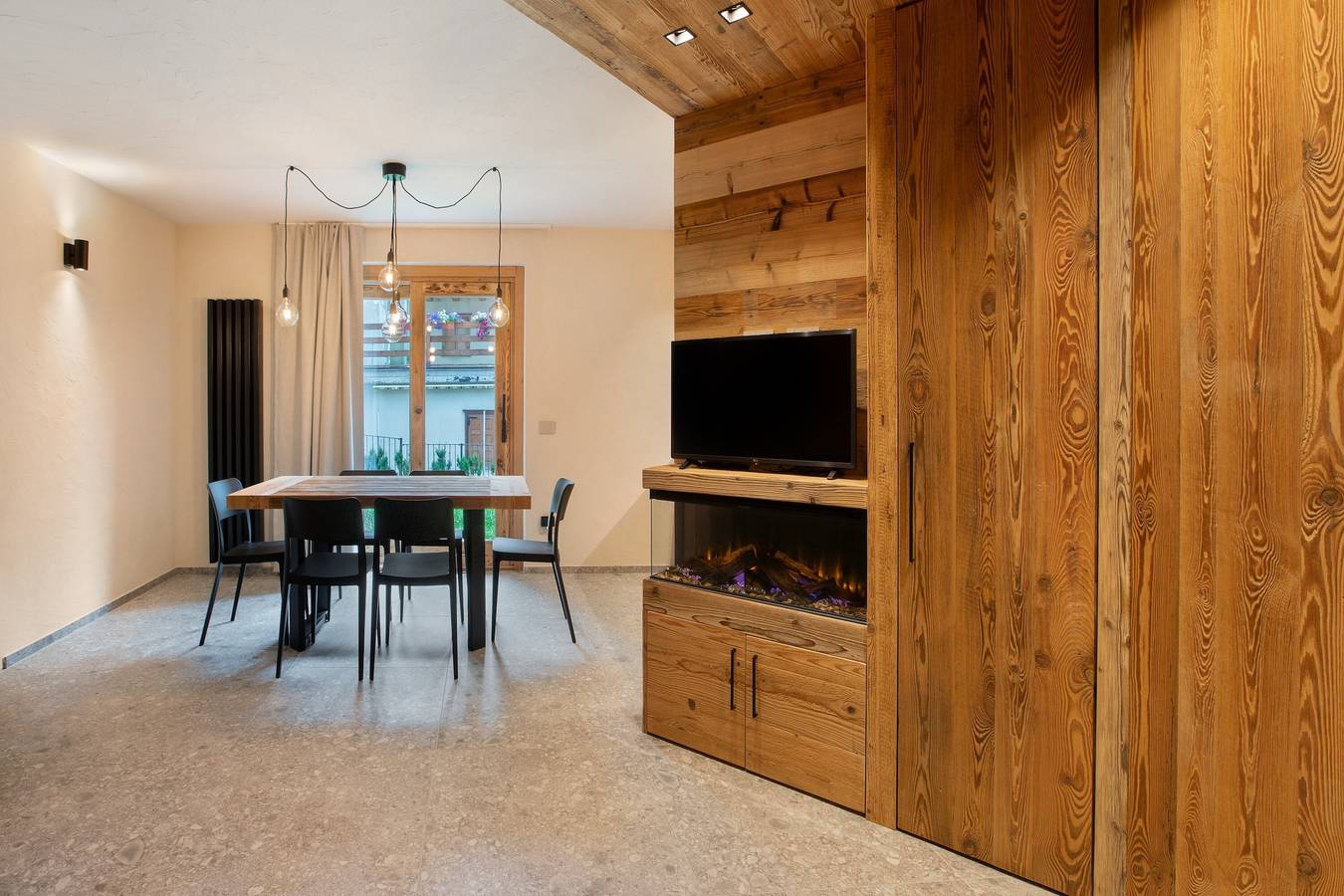 Ferienwohnung 'Rododendro' mit Bergblick, Privatem Garten und Wi-Fi in Isolaccia, Valdidentro