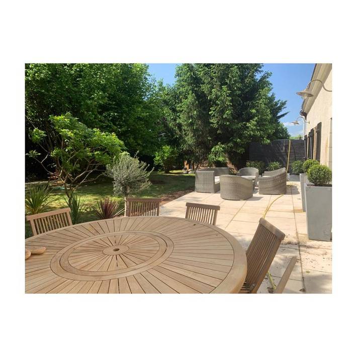 Location de vacances pour 10 personnes, avec Terrasse et Jardin à Charentilly