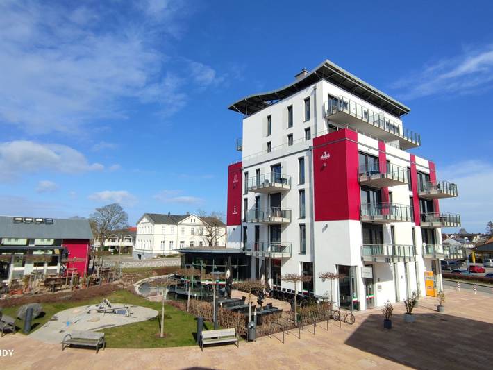 Ferienwohnung für 4 Personen, mit Balkon und Seeblick sowie Sauna in Glowe - 2
