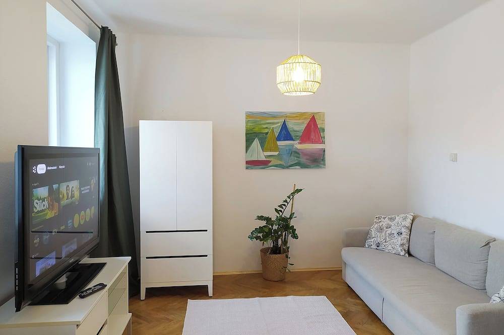 Entire apartment, Duplex 2-bedroom apartment in enchanting Keszthely with Ac, Wifi and balcony in Keszthely, Keszthely region