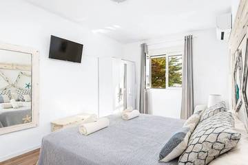 Villa for 8 People in Punta Grossa, Es Mercadal, Photo 2