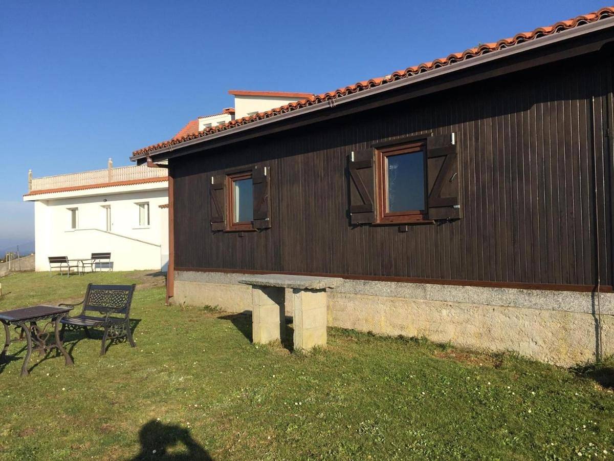 Two-Bedroom Chalet in Praia das Bombillas (Carballo), Carballo
