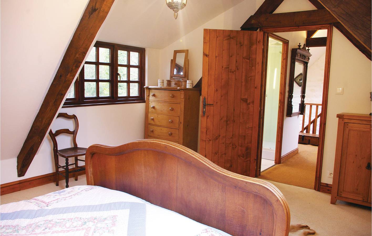 Apartamento La Sarre Garden - WiFi, Parking, TV in Guern, Pontivy region